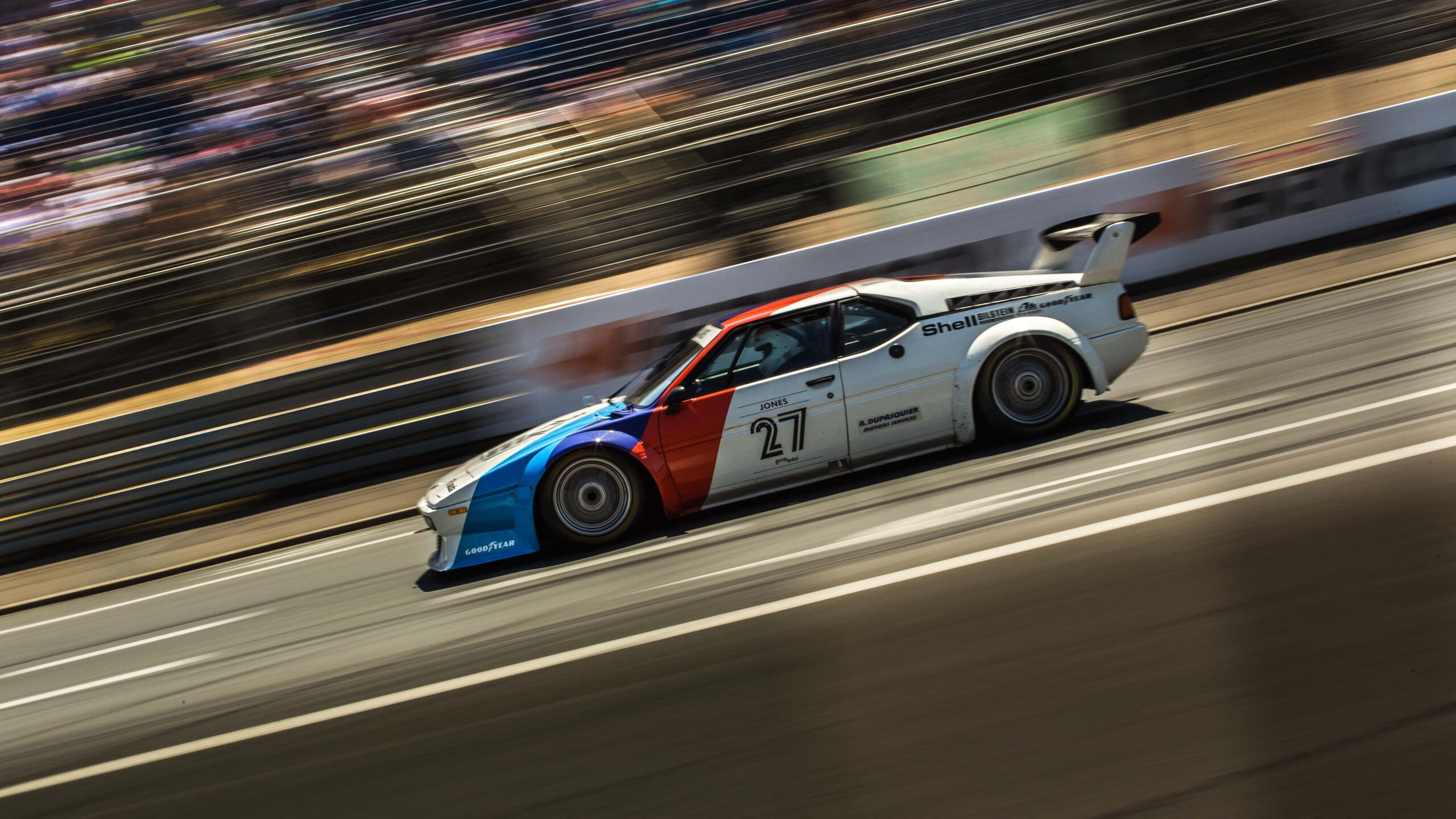 中国女篮表现突出 多次获胜展现实力，中国女篮虽败犹荣