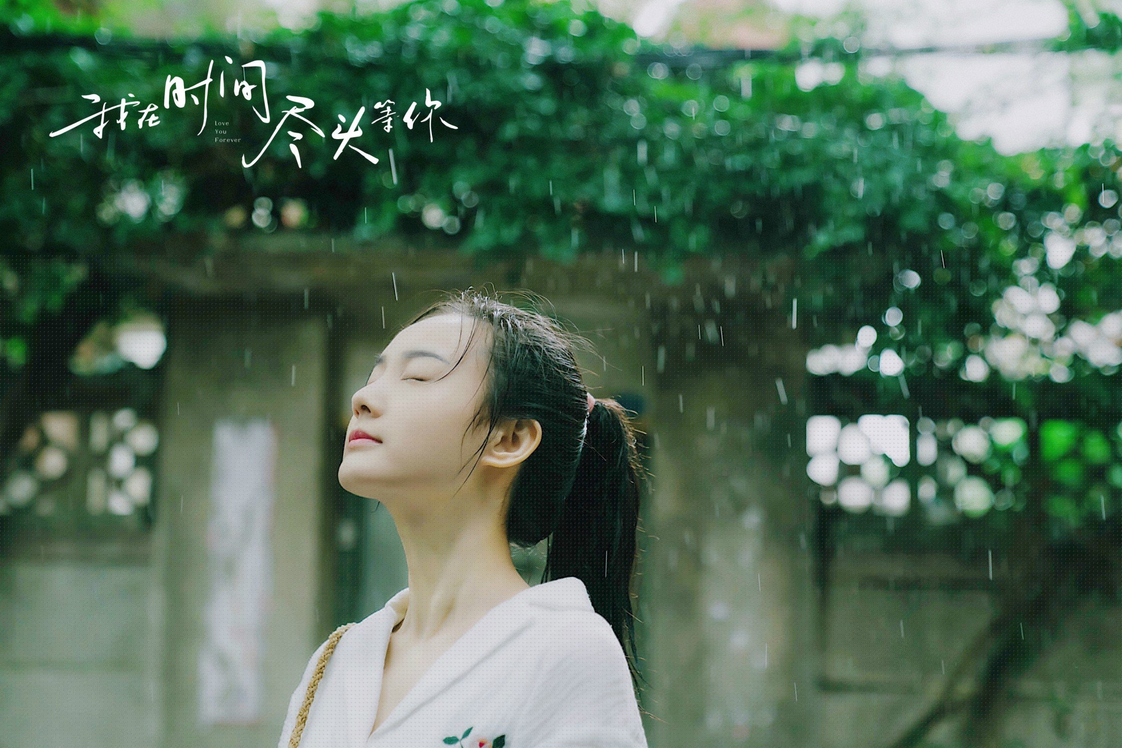 中国男篮锋线组合崭露头角 攻防兼备引关注，中国男篮中峰