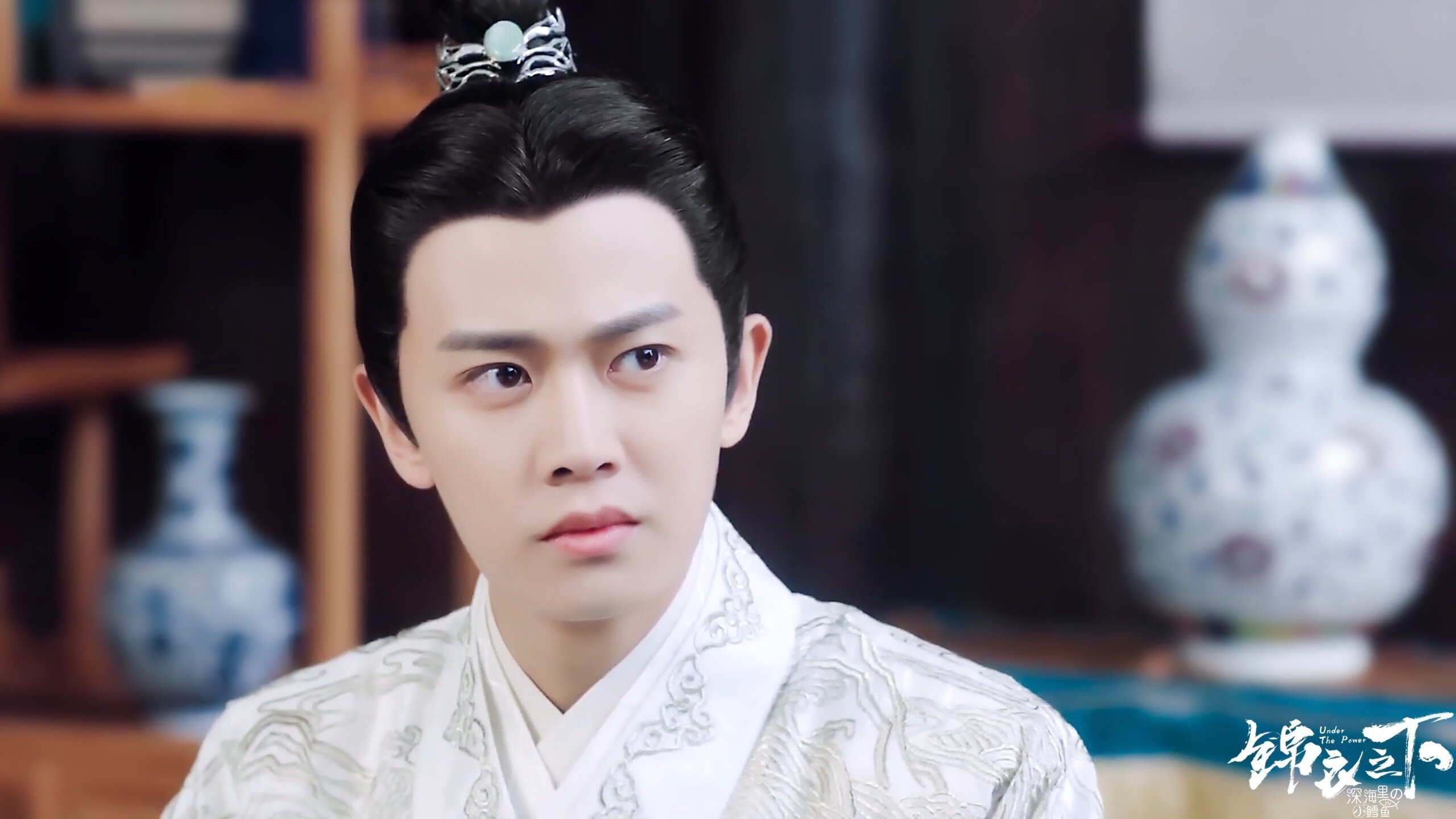 明星运动员体验农村体育设施引发讨论，运动员做明星