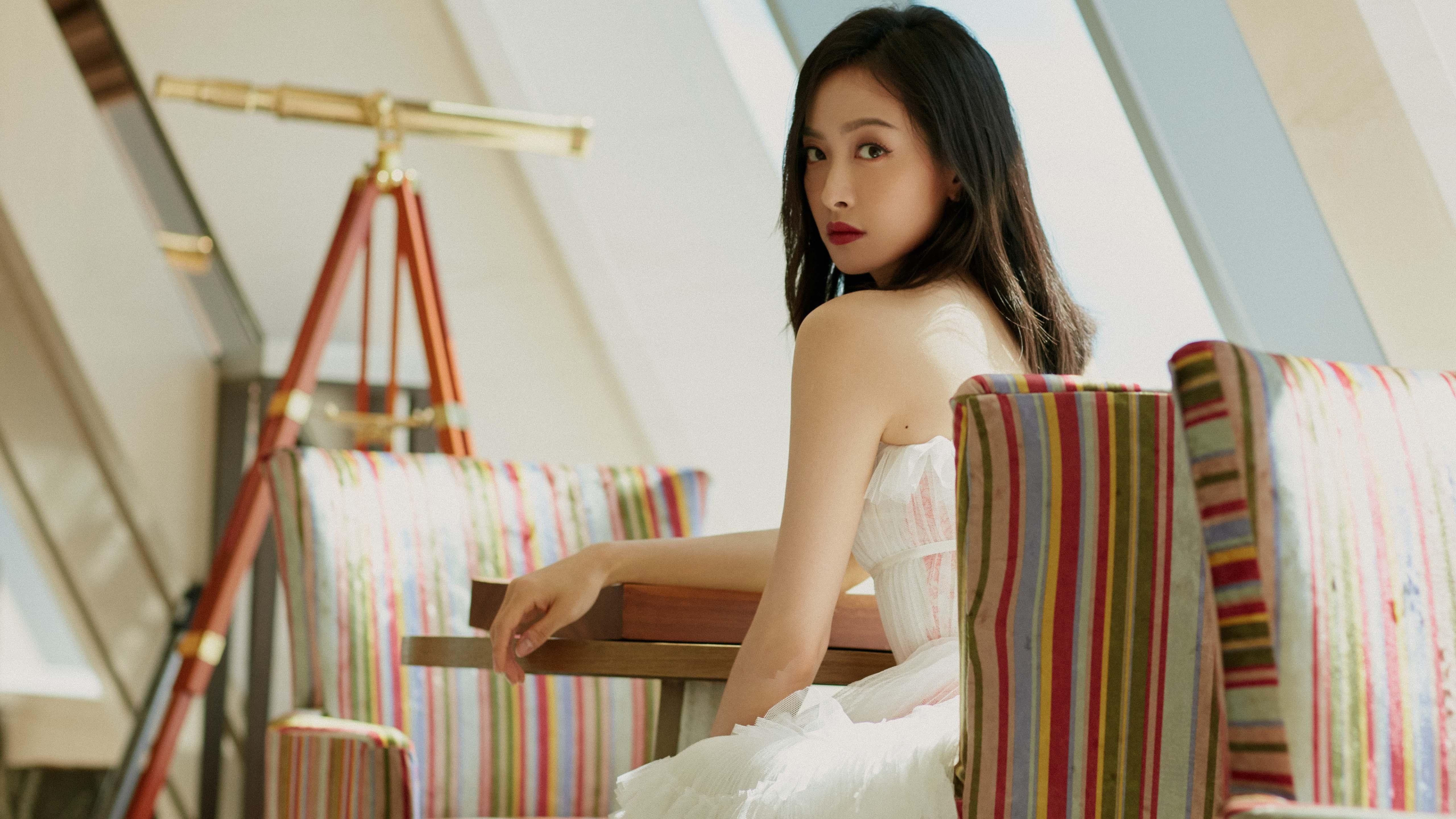 kaiyun官方网站-英超冲刺季：悬念重重，精彩纷呈！，英超争4