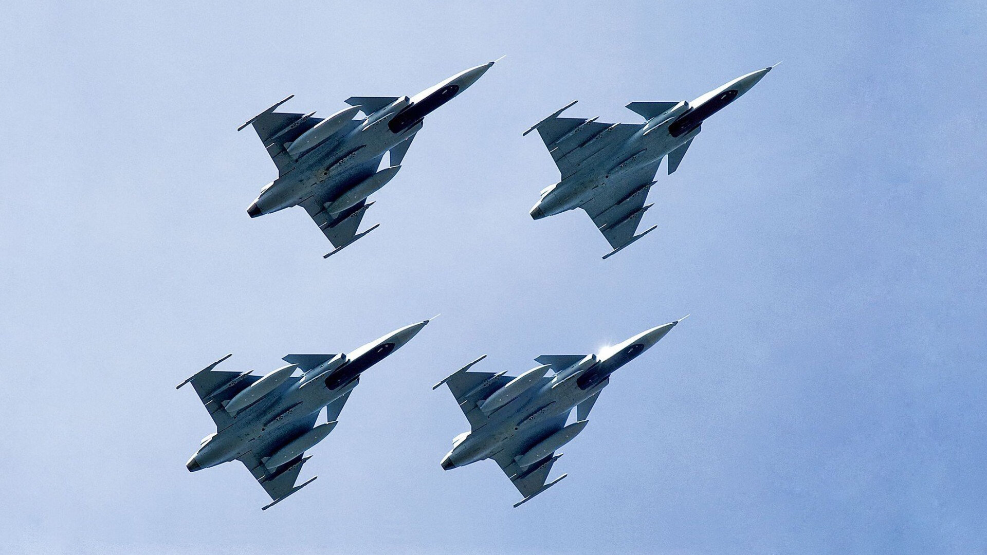 英超冲刺季：悬念重重，精彩纷呈！，英超争4